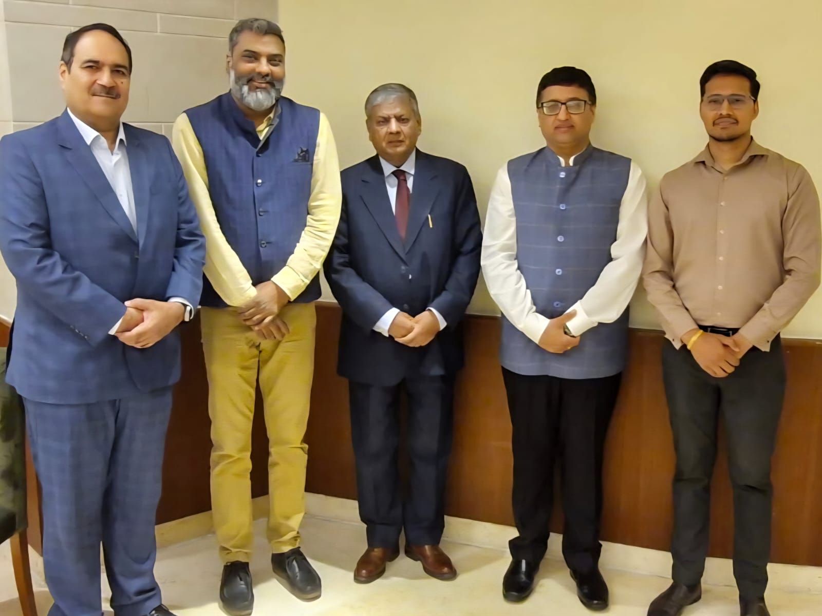 With Hon'ble Justice (Retd.) M. M. Kumar, former Chairperson, NCLT